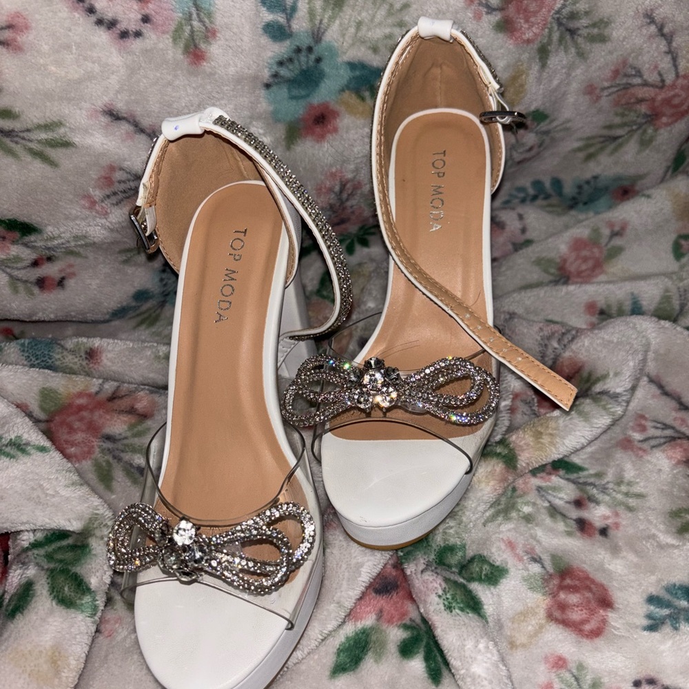 TOP Moda White and Silver Heels with Ankle Strap